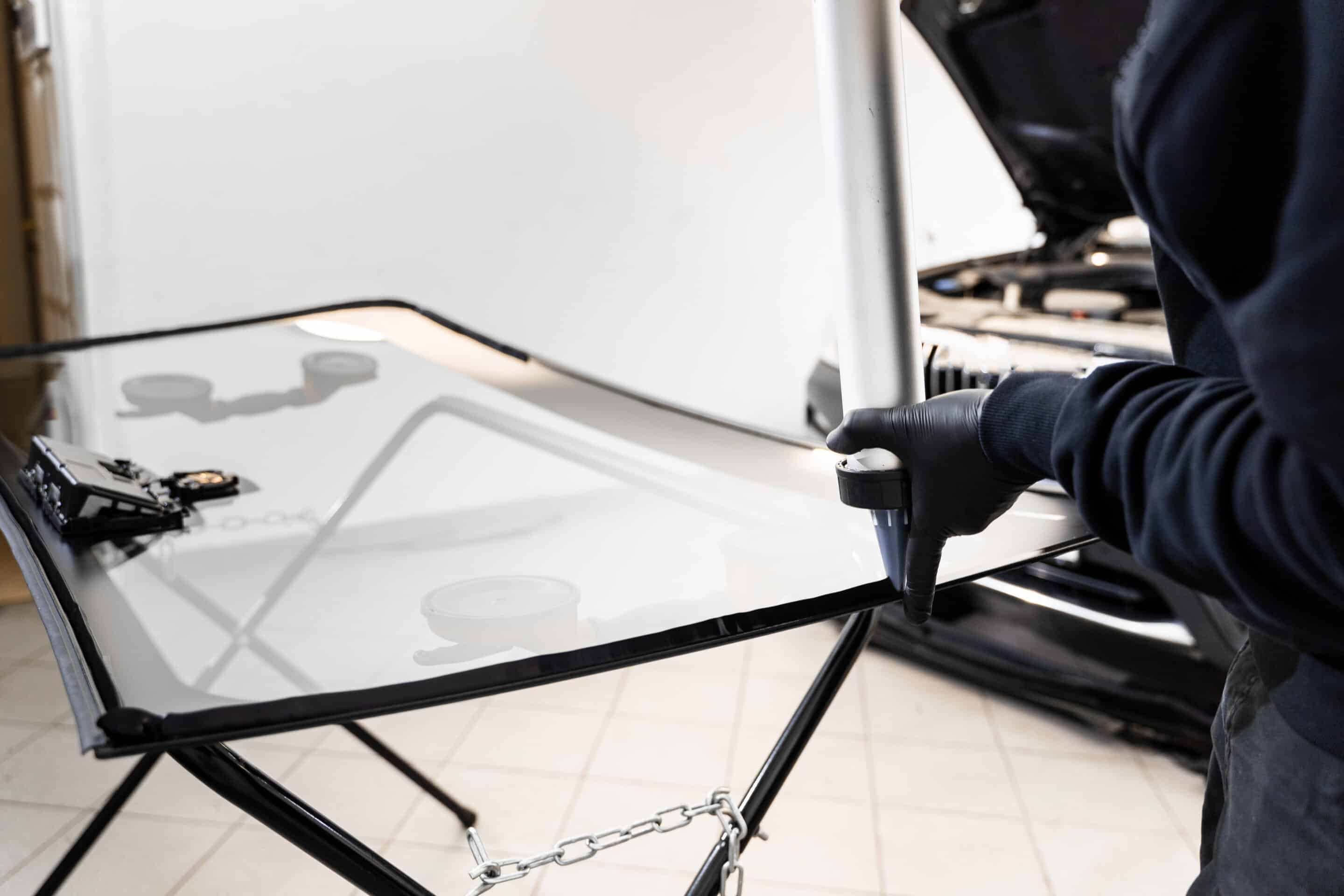 What Is the Difference Between Repair and Replacement for Your Windshield?